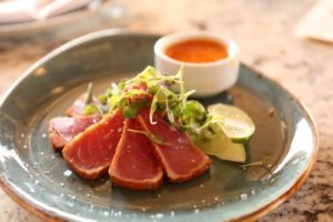 seared tuna lunch